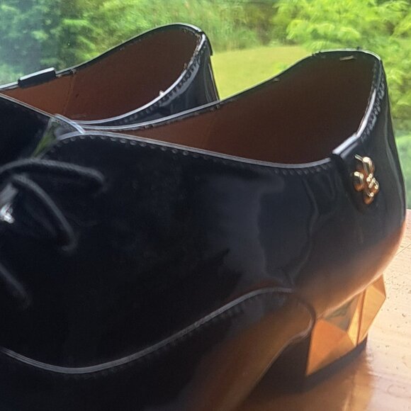 Original shoes - Picture 2 of 2